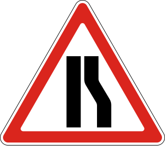 Дорожній знак 1.5.2 — Звуження дороги (з правого боку)